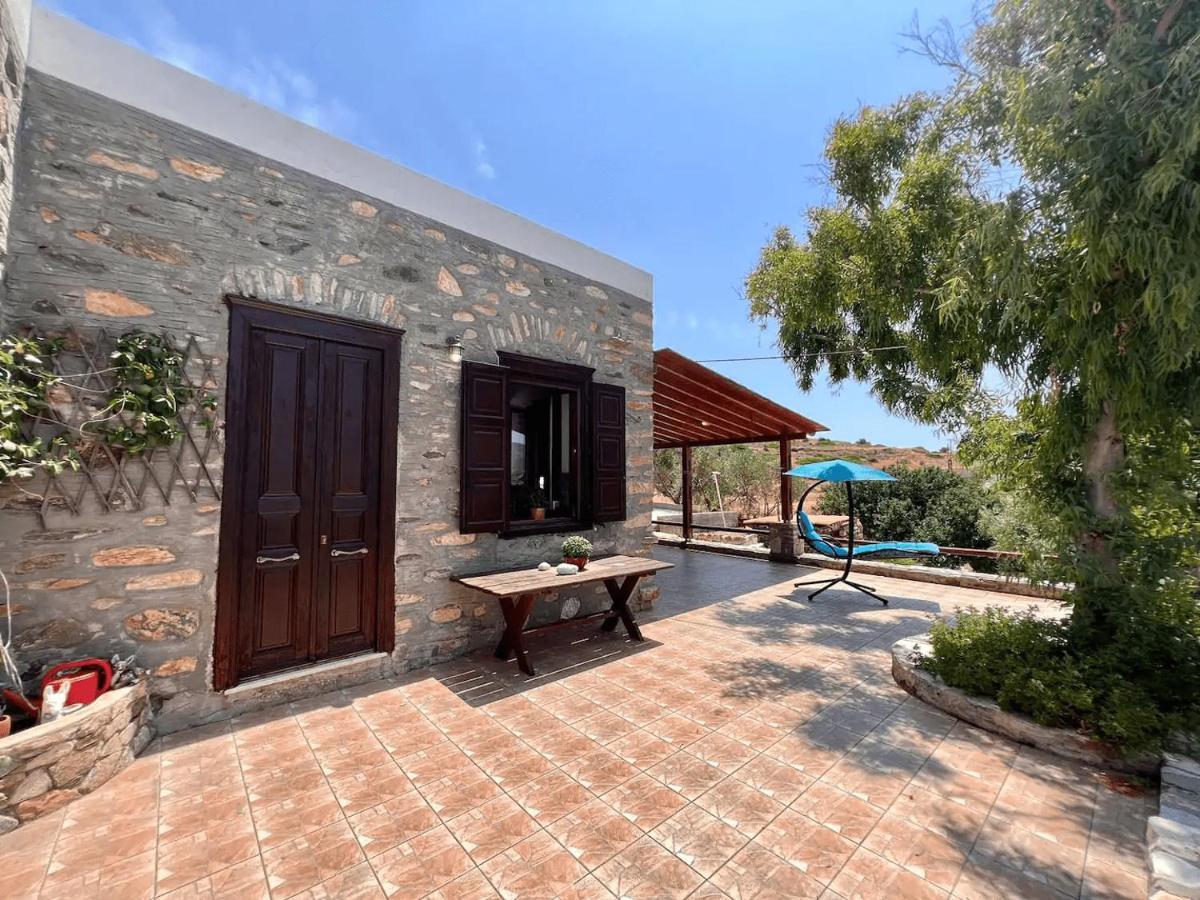 Πέτρινο Εξοχικό Σπίτι Στη Σύρο Agros  Exterior photo